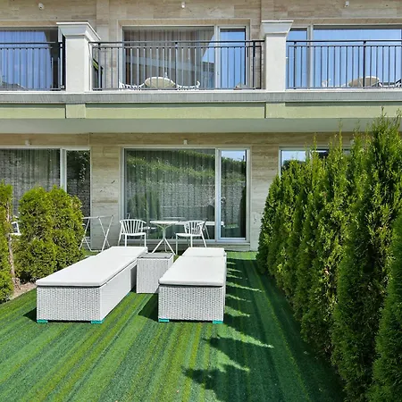 מלון דירות Sea Lounge וארנה