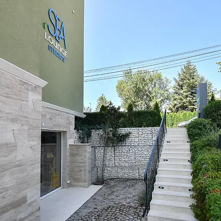 Sea Lounge מלון דירות