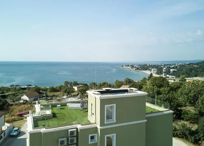 Sea Lounge Apartmanhotel 3*