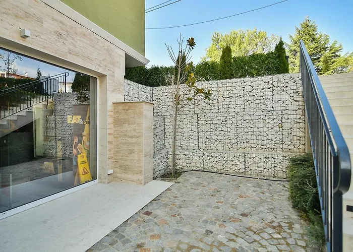 Sea Lounge 3* Várna